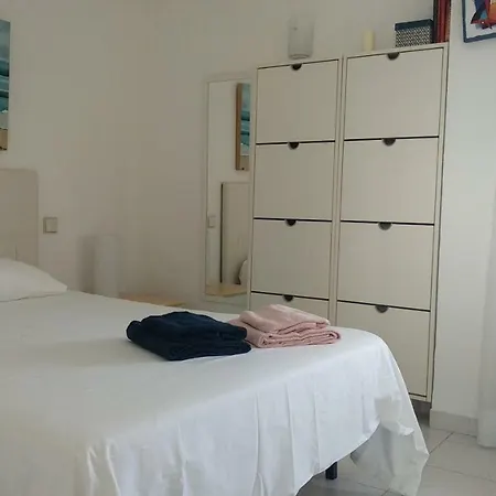 Atico Cala Blanca Apartment *